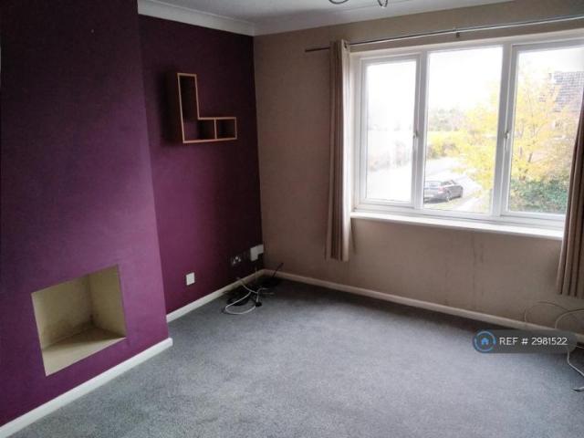 Apartment at Hornbeam Close, Leighton Buzzard