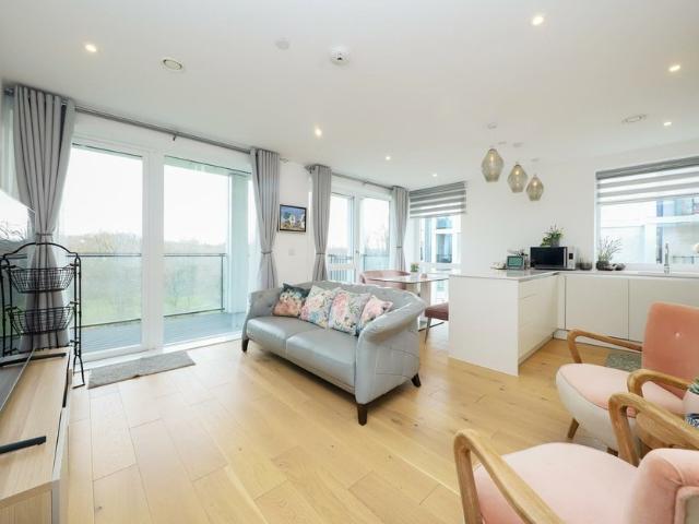apartment at Hornchurch Road, Uxbridge