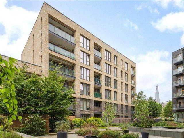 Apartment at Haven Way, Greater London