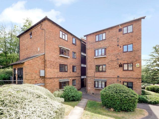 Apartment at Hawarden Hill, Greater London