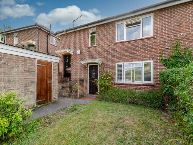 Apartment at Hawkhirst Road, Greater London