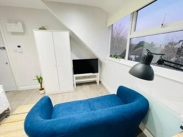 Apartment at Hawkwood Mount, Greater London