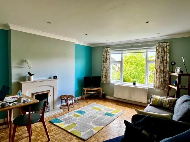 Apartment at Hawthorne Avenue, Greater London