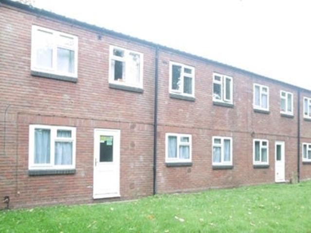 Apartment at Hailes Park Close, Wolverhampton