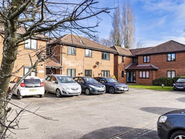 Apartment at Hales Park, Dacorum