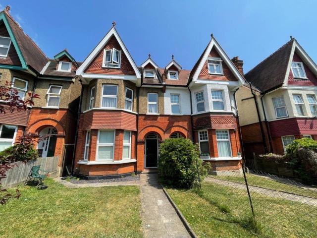Apartment at Haling Grove, Greater London
