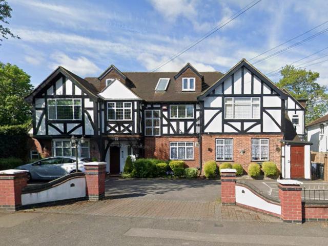 Apartment at Haling Park Gardens, Greater London