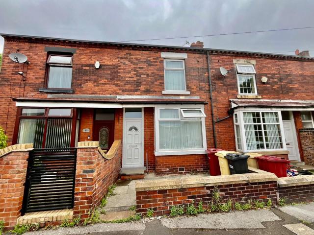 Apartment at Hall Lane, Farnworth