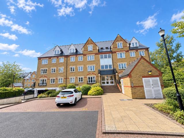 Apartment at Hallam Close, Watford