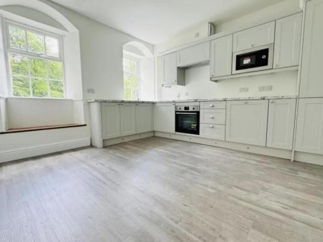 Apartment at Hallas Bridge, Bradford