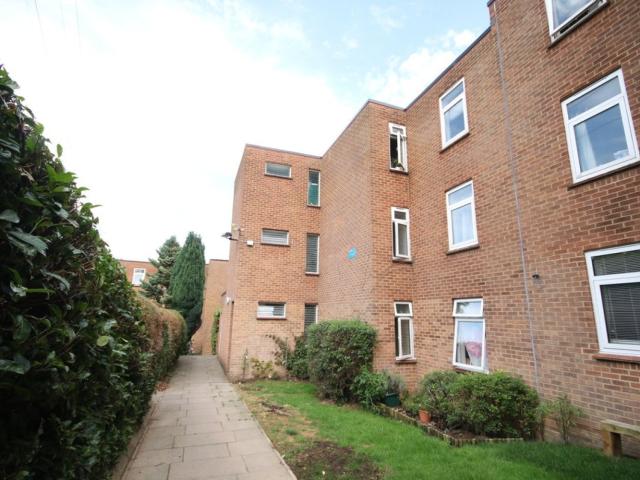 Apartment at Halstead Close, Canterbury
