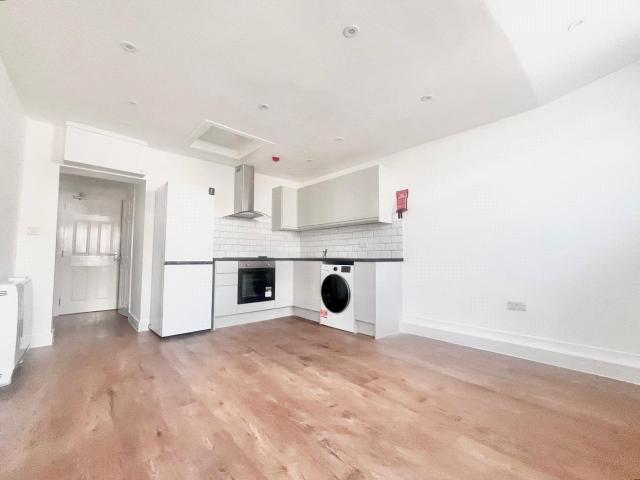 Apartment at Hanworth Road, Greater London