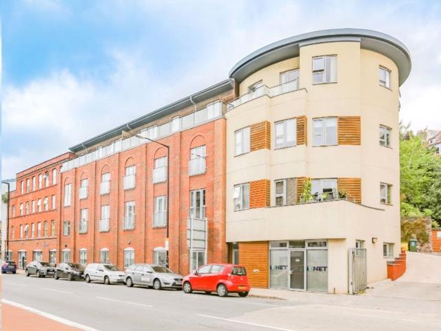 apartment at Harbourside, Harbours Edge, BS8 4UD