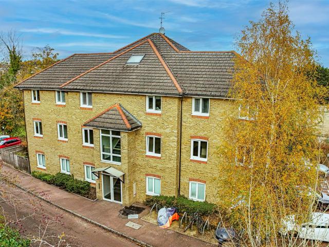 Apartment at Hardings Close, Dacorum