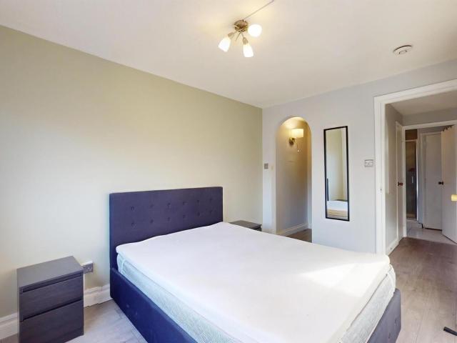 Apartment at Harp Island Close, Greater London