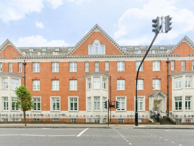 Apartment at Harrow Road, City of Westminster