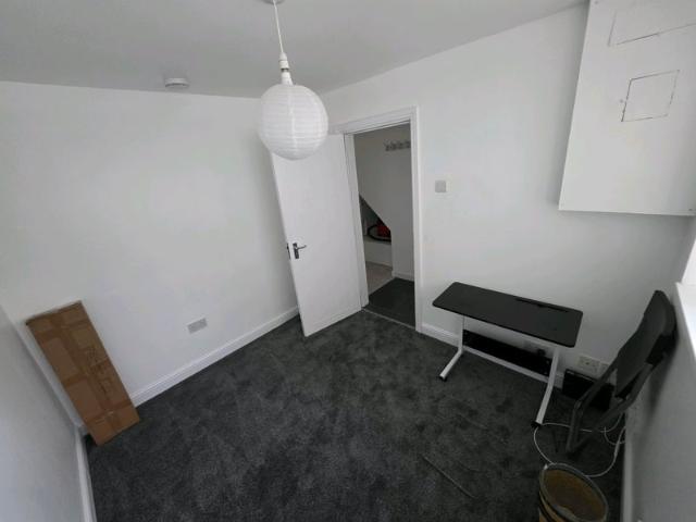 Apartment at Harwood Grove, Shirley