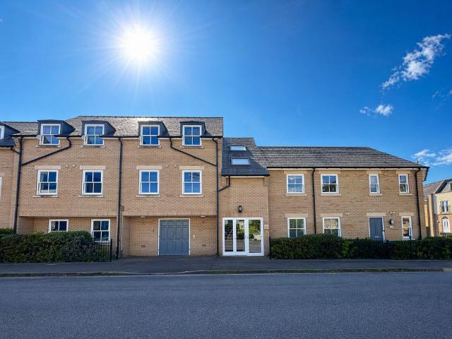 Apartment at Harvest Way, Cambridge