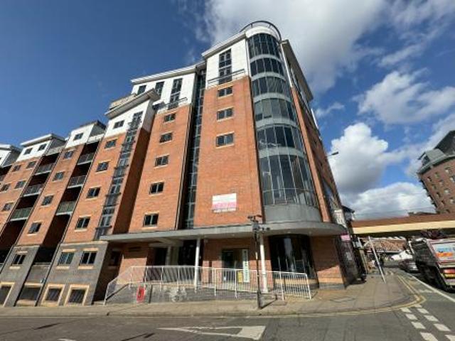 Apartment at Hewitt Street, Manchester