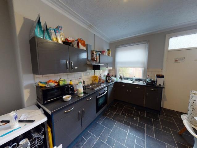 Apartment at Headingley Avenue, Leeds
