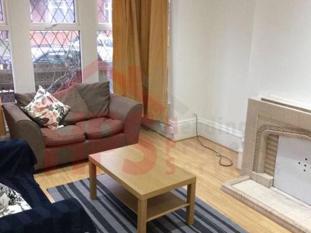 Apartment at Headingley Mount, Leeds