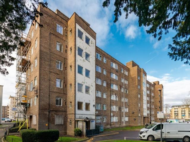 Apartment at Headlam Road, Greater London