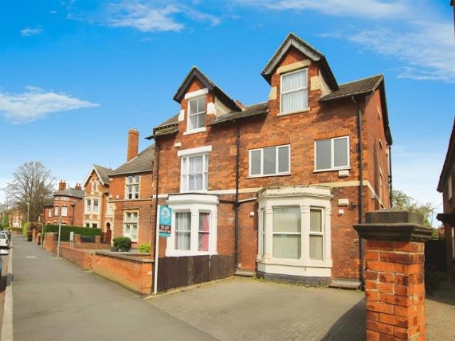Apartment at Headlands, Kettering