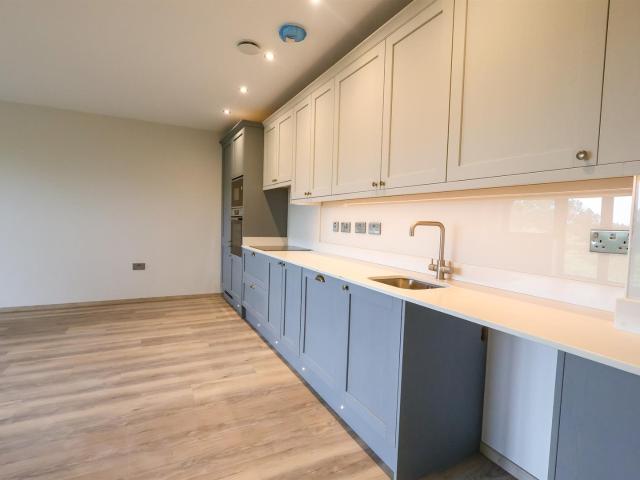 Apartment at Headless Cross Drive, Redditch