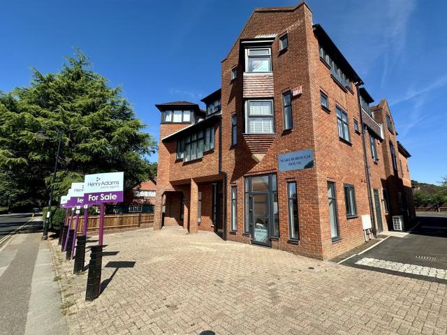 Apartment at Headley Road, East Hampshire