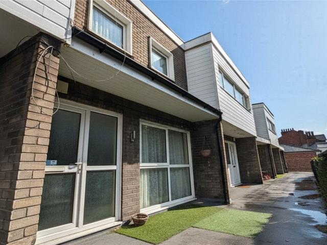 Apartment at Heaton Moor Road, Cheadle