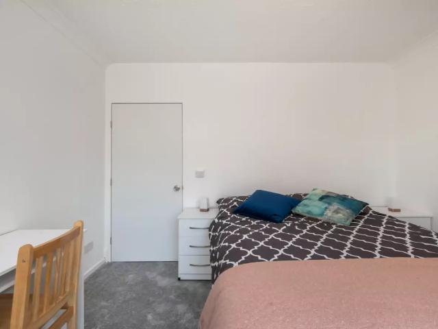Apartment at Heathfield Court, Greater London