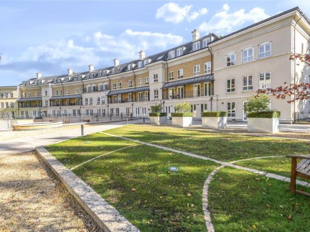 Apartment at Heathside Crescent, Woking