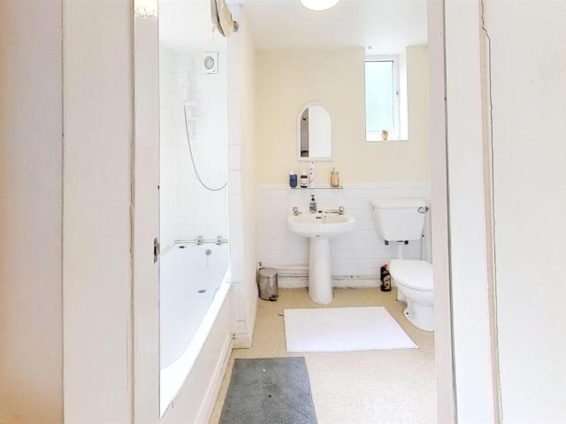 Apartment at Heeley Road, Birmingham
