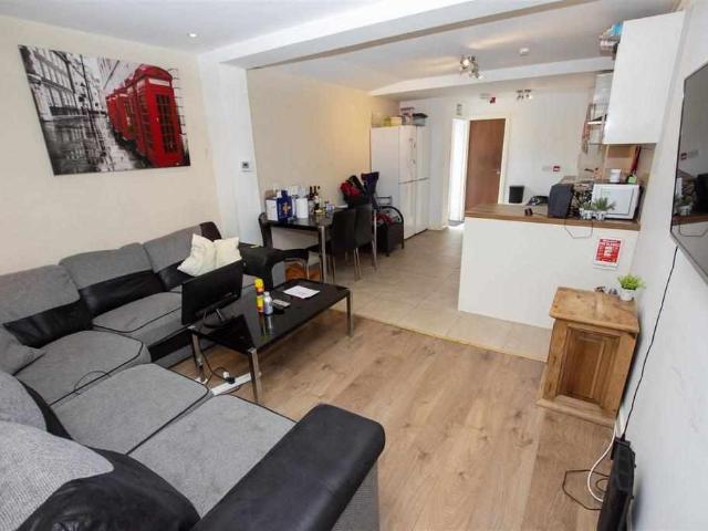 Apartment at Heeley Road, Birmingham