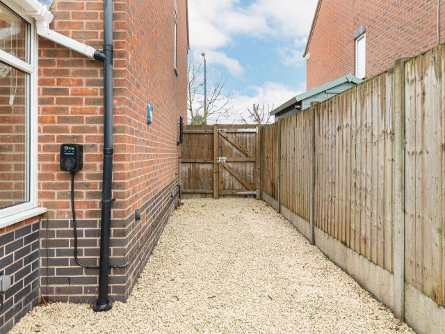 Apartment at Henhurst Hill, East Staffordshire