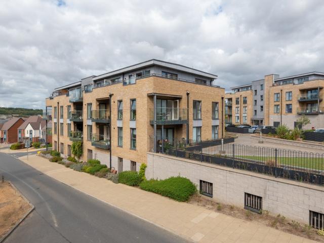 Apartment at Heron Court, Ebbsfleet Garden City