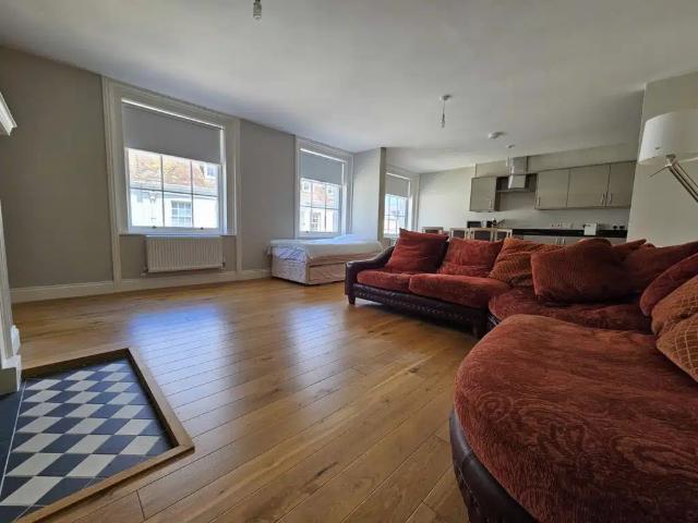 Apartment at High East Street, Dorchester