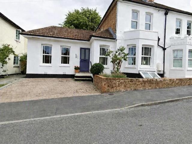 Apartment at High Path Road, Guildford
