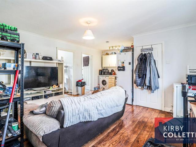 Apartment at High Road Broxbourne, Broxbourne