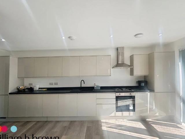 Apartment at High Road, Greater London