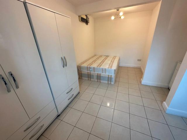 Apartment at High Road, Greater London