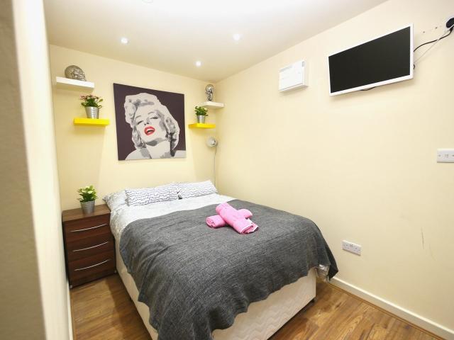 Apartment at High Road, Greater London