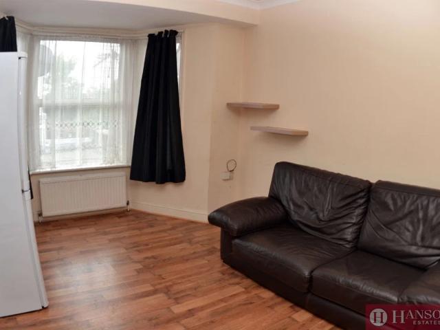 Apartment at High Road, Greater London