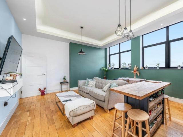 Apartment at High Road, Greater London
