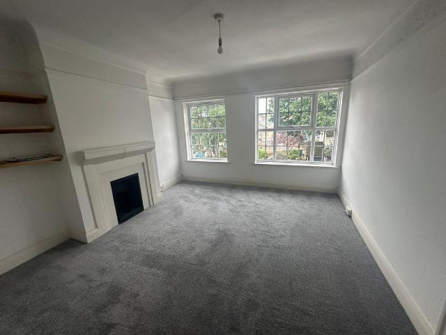 Apartment at High Road, Southampton