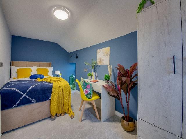 Apartment at High Street, Ashfield
