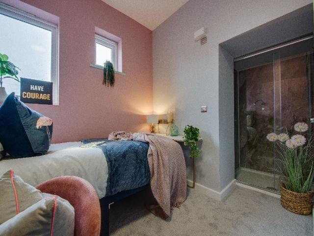 Apartment at High Street, Ashfield