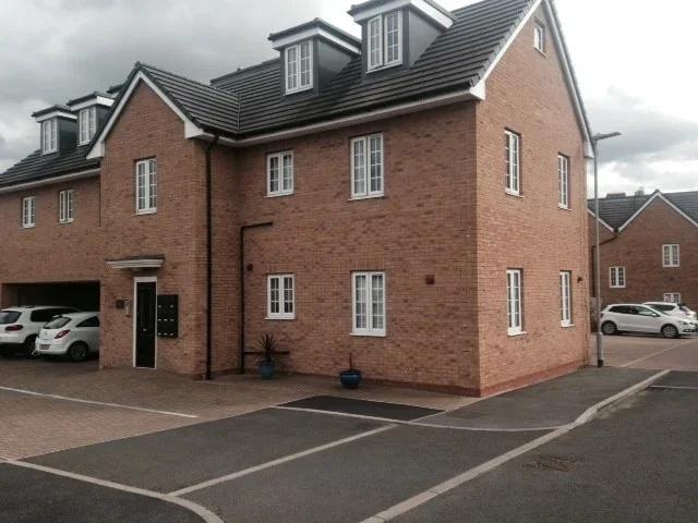 Apartment at High Street, Aveley