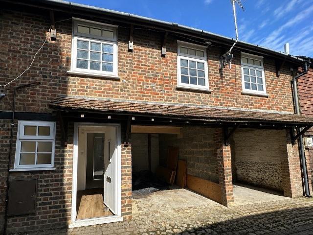 Apartment at High Street, Great Missenden