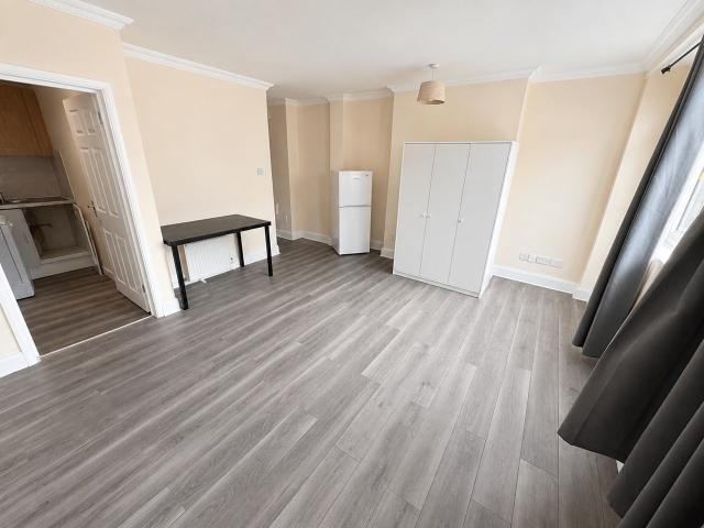 Apartment at High Street, Greater London